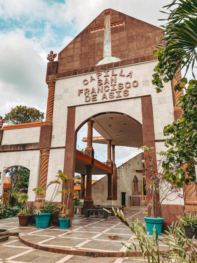 Hotel Hacienda Ixtlan Косумель Экстерьер фото
