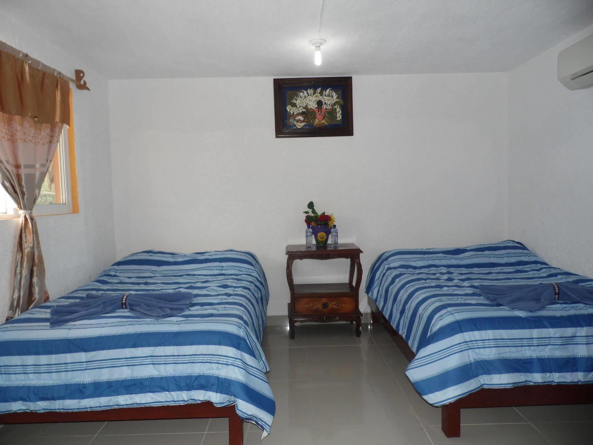 Hotel Hacienda Ixtlan Косумель Экстерьер фото