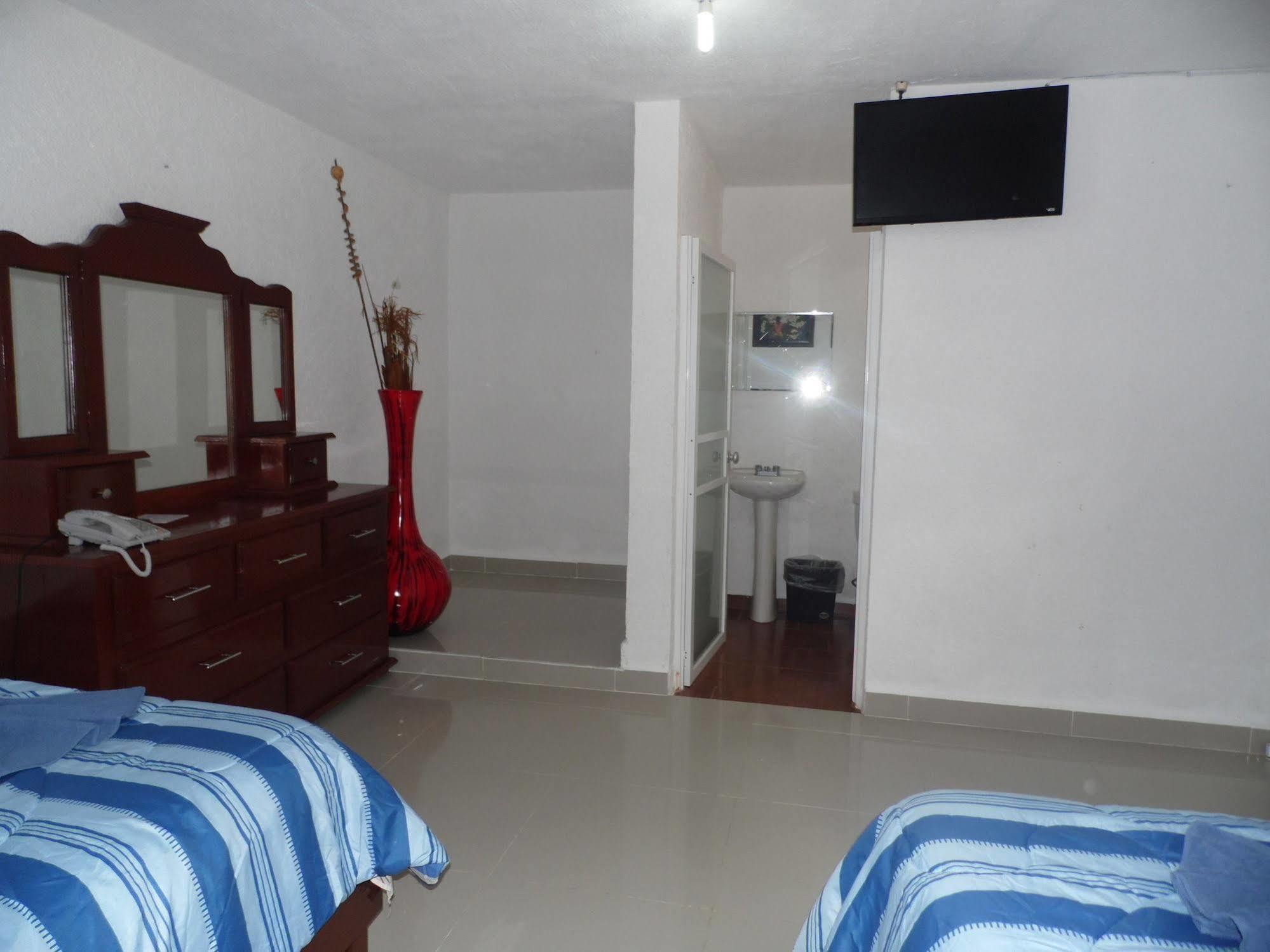 Hotel Hacienda Ixtlan Косумель Экстерьер фото